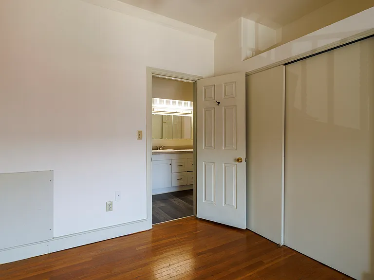 Overbrook Court apartments — Photo 30