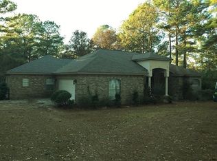 21 Pinedale Dr, Collins, MS 39428