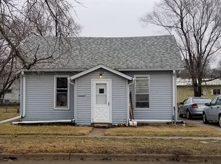 1103 Brookdale Ave, Chariton, IA 50049