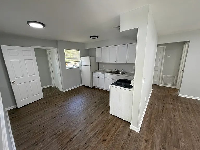 926 S F St #1 — Photo 8
