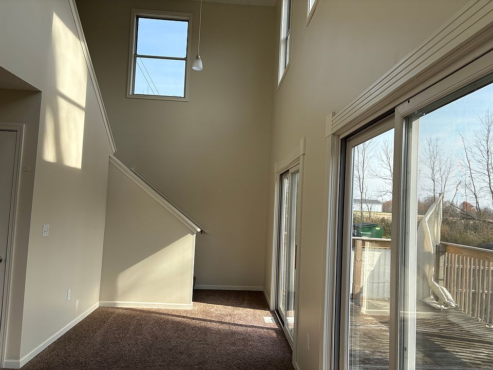 1st image of 4 E Randall St