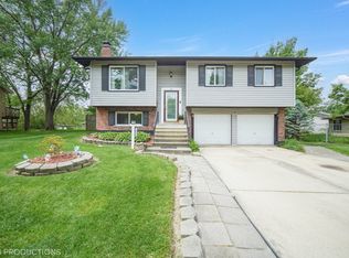 1012 Mildred Ln, University Park, IL 60484