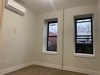 Rented by Space Link Realty