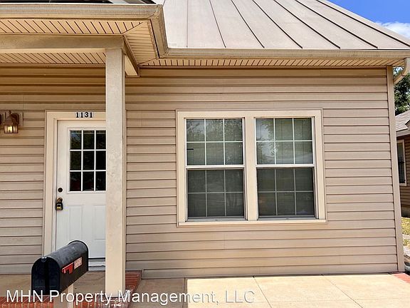 2nd image of 1131 Avant Ave
