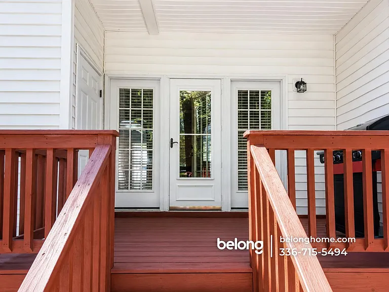 2210 Trailwood Valley Cir — Photo 4