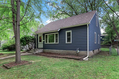 3430 Taylor St NE Photo 1