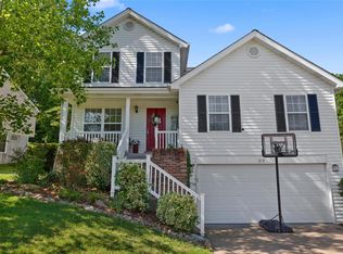 213 Copper Mountain Dr, Fenton, MO 63026