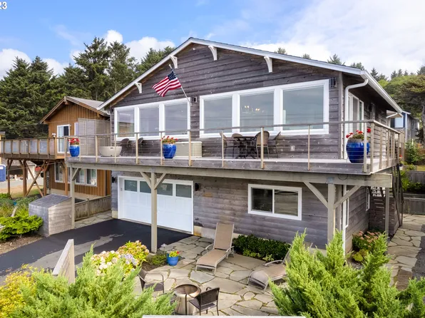 2939 S Hemlock St, Cannon Beach, OR 97110
