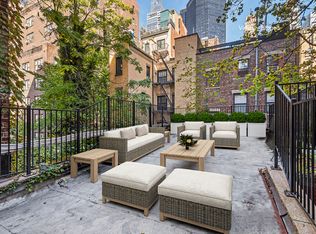 121 E 37th St #3BB, New York, NY 10016