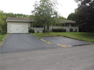 116 Park Dr, Manlius, NY 13104