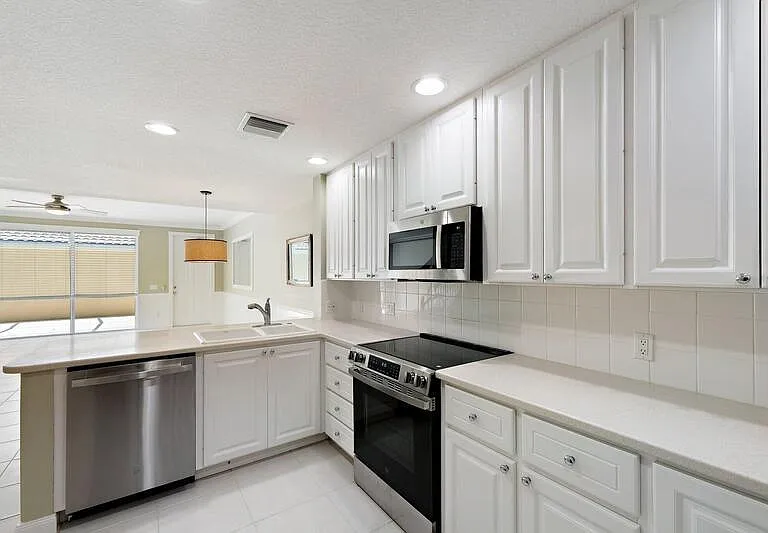 4526 Illicium Dr — Photo 12