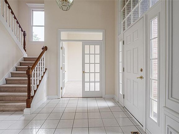 5th image of 6619 Greenridge Dr