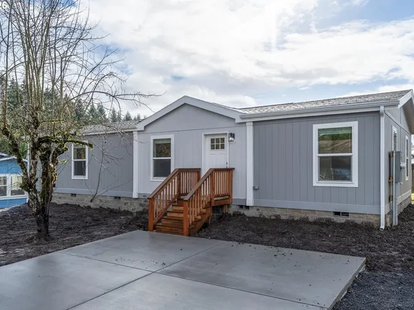 601 1/2 Helton St, Castle Rock, WA 98611