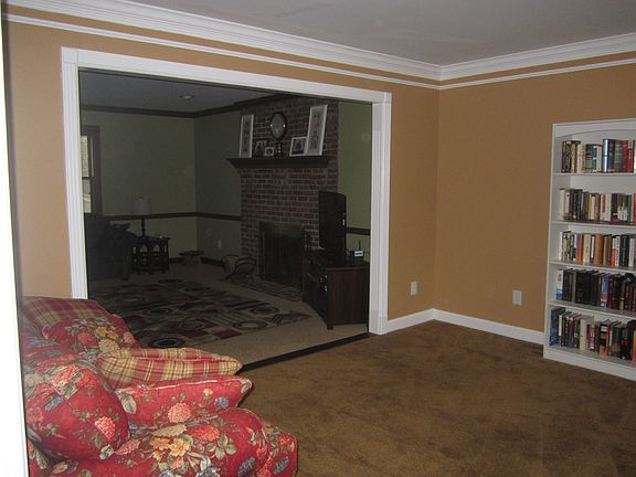 4th image of 3305 Gondola Dr