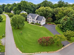 965 Cat Bird Ln, Owings, MD 20736