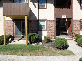 6208 Robinson St APT 1, Overland Park, KS 66202
