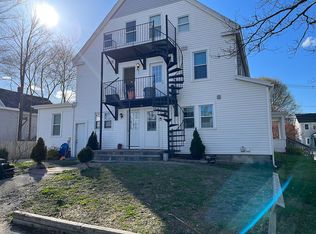 6 Congress St, Amesbury, MA 01913