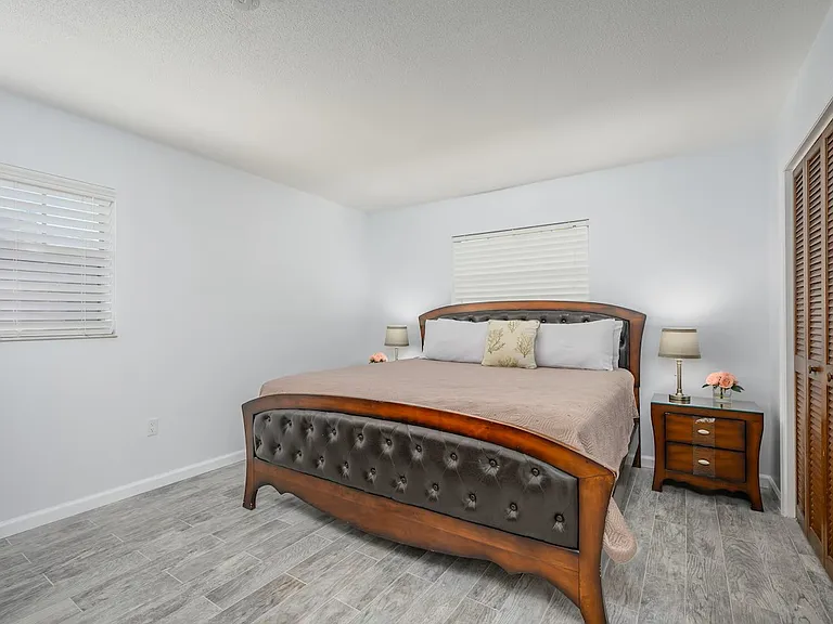 4215 Baird St — Photo 16