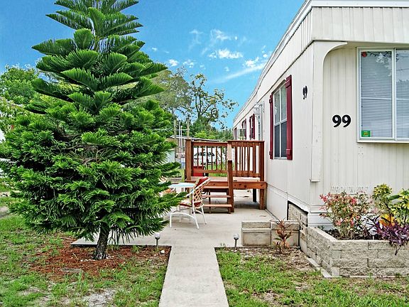 3rd image of 170 N Yonge St Lot 99
