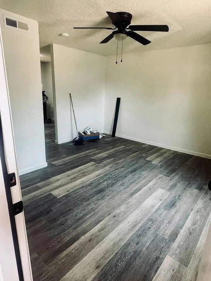 2 bed, $750 — Photo 3