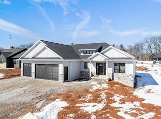 2623 Farmington Way, Green Bay, WI 54313