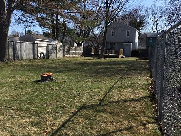 5th image of 60 Villa Ave