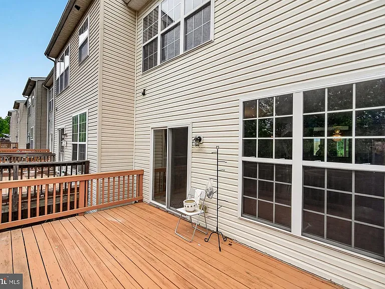 2572 Carrington Way — Photo 23