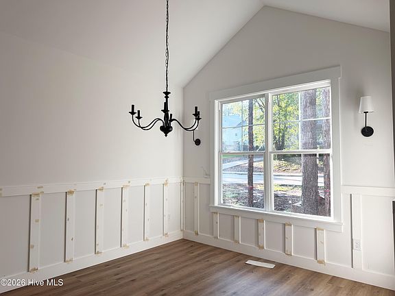 5th image of 399 Spring Lake Drive