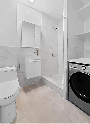 Rented by REAL New York | media 24