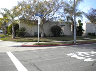 2001 California St #B, Huntington Beach, CA 92648