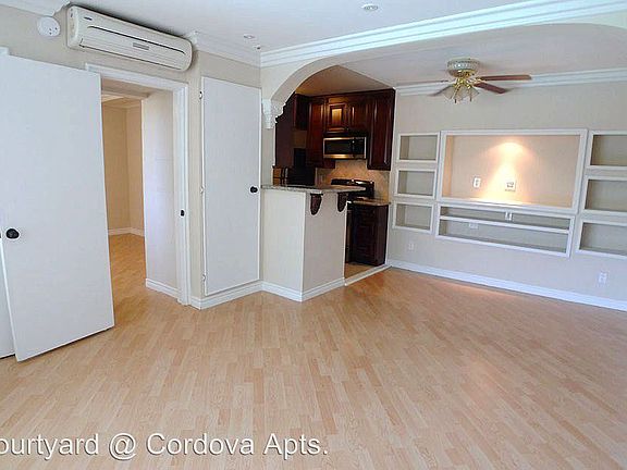 2nd image of 2054 Argyle Ave APT 112