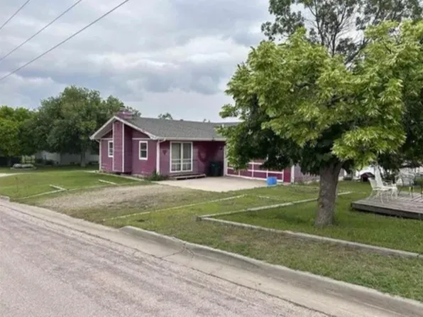 2239 Albany Ave, Hot Springs, SD 57747