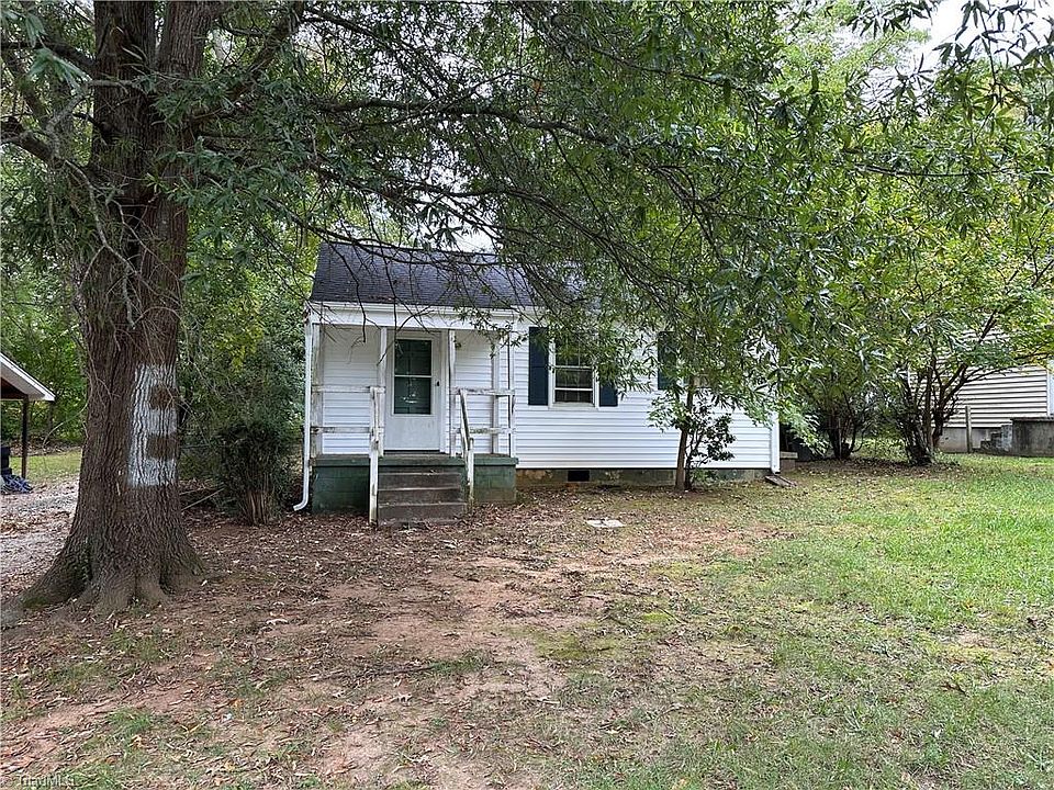 1st image of 1316 Woodside Dr