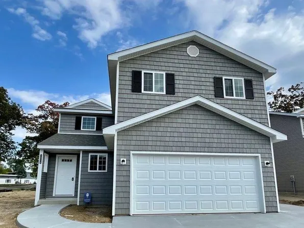 3988 Lotus Landing Cir, Waterford, MI 48329