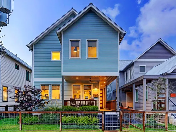 922 Adele St, Houston, TX 77009