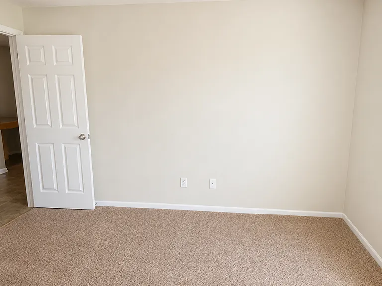 2704 Vernice Loop — Photo 8