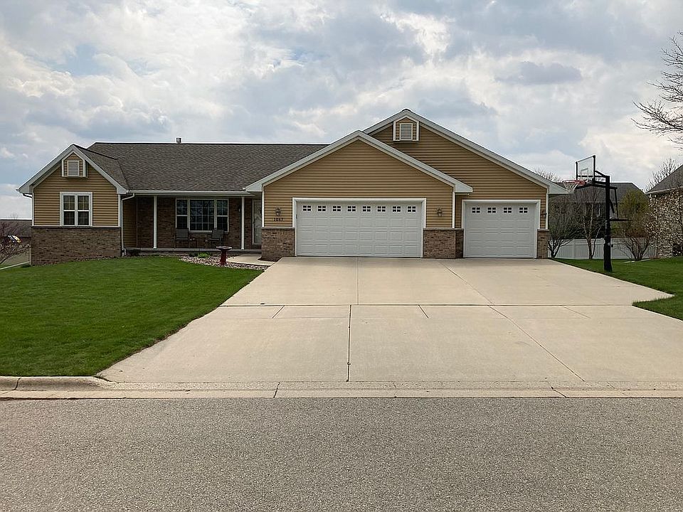 1st image of 1067 Peonies Dr