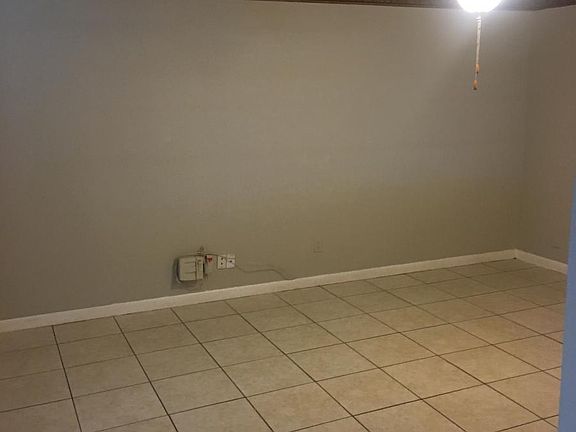 5th image of 3806 E Flora St #1