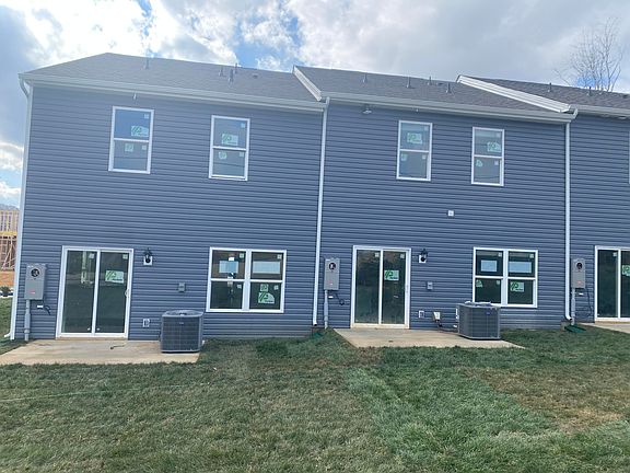 2nd image of 528 Vogt Dr