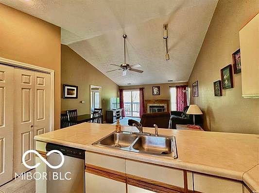 5th image of 1843 E Waters Edge Dr #95