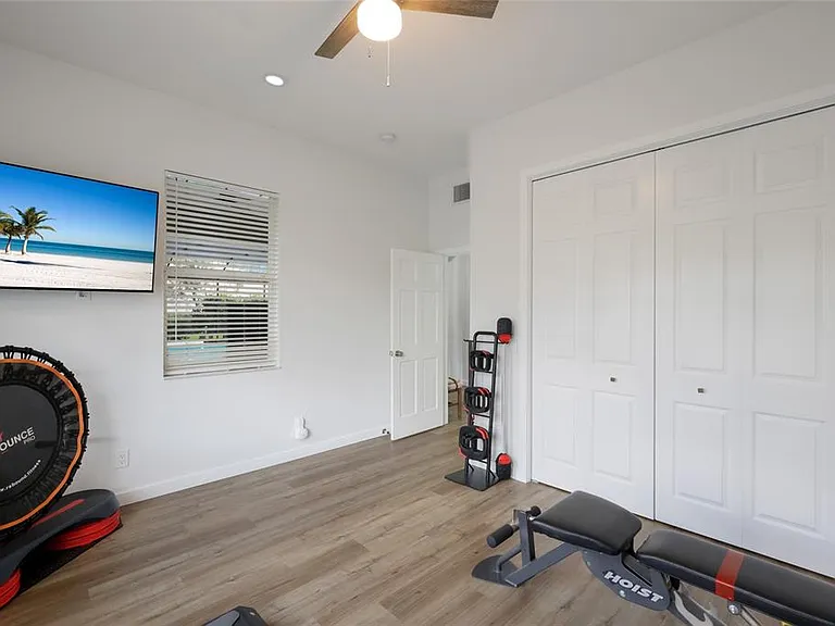 8009 Royal Birkdale Cir — Photo 36