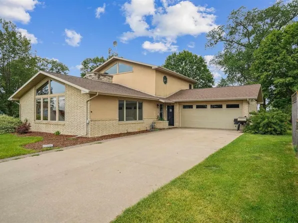 1619 Highway 11, Hazel Green, WI 53811