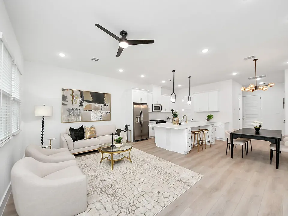 2 bed, 1200 sqft, $1,200 — Photo 3
