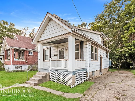 2nd image of 1820 Sterling Ave