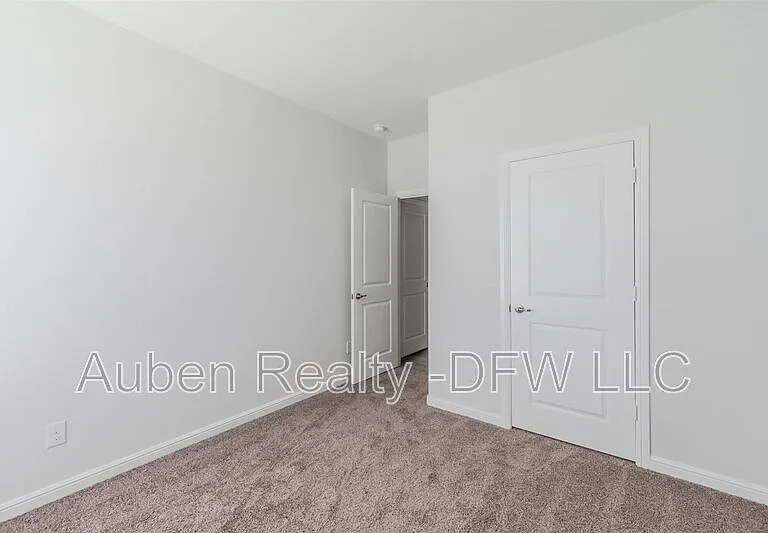 1343 Fox Hollow Rd — Photo 27