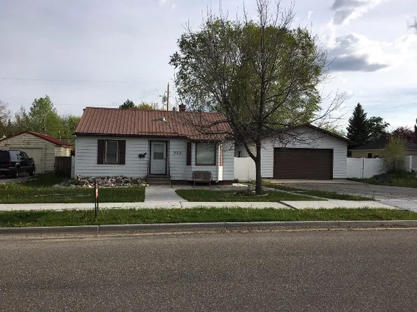 245 E 24th St, Idaho Falls, ID 83404