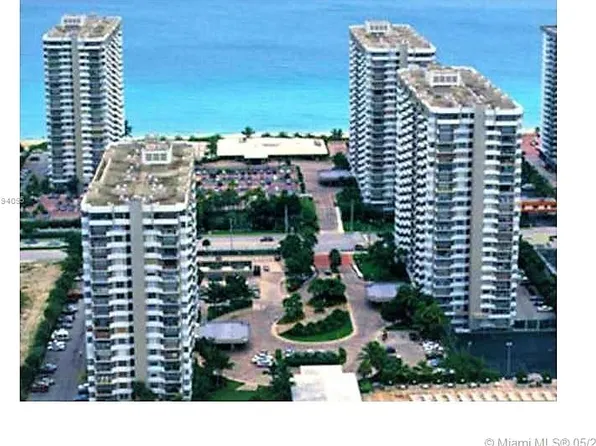 1985 S Ocean Dr APT 20F, Hallandale, FL 33009