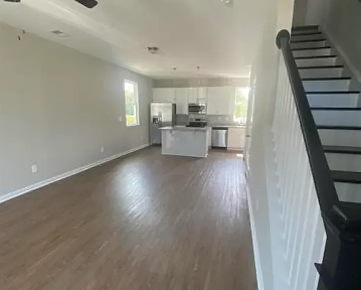 3517 Fountain Ln — Photo 3