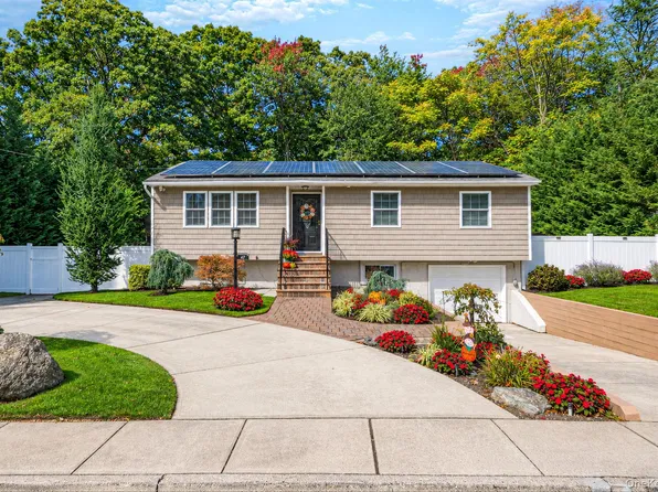 47 Mooney Pond Road, Selden, NY 11784
