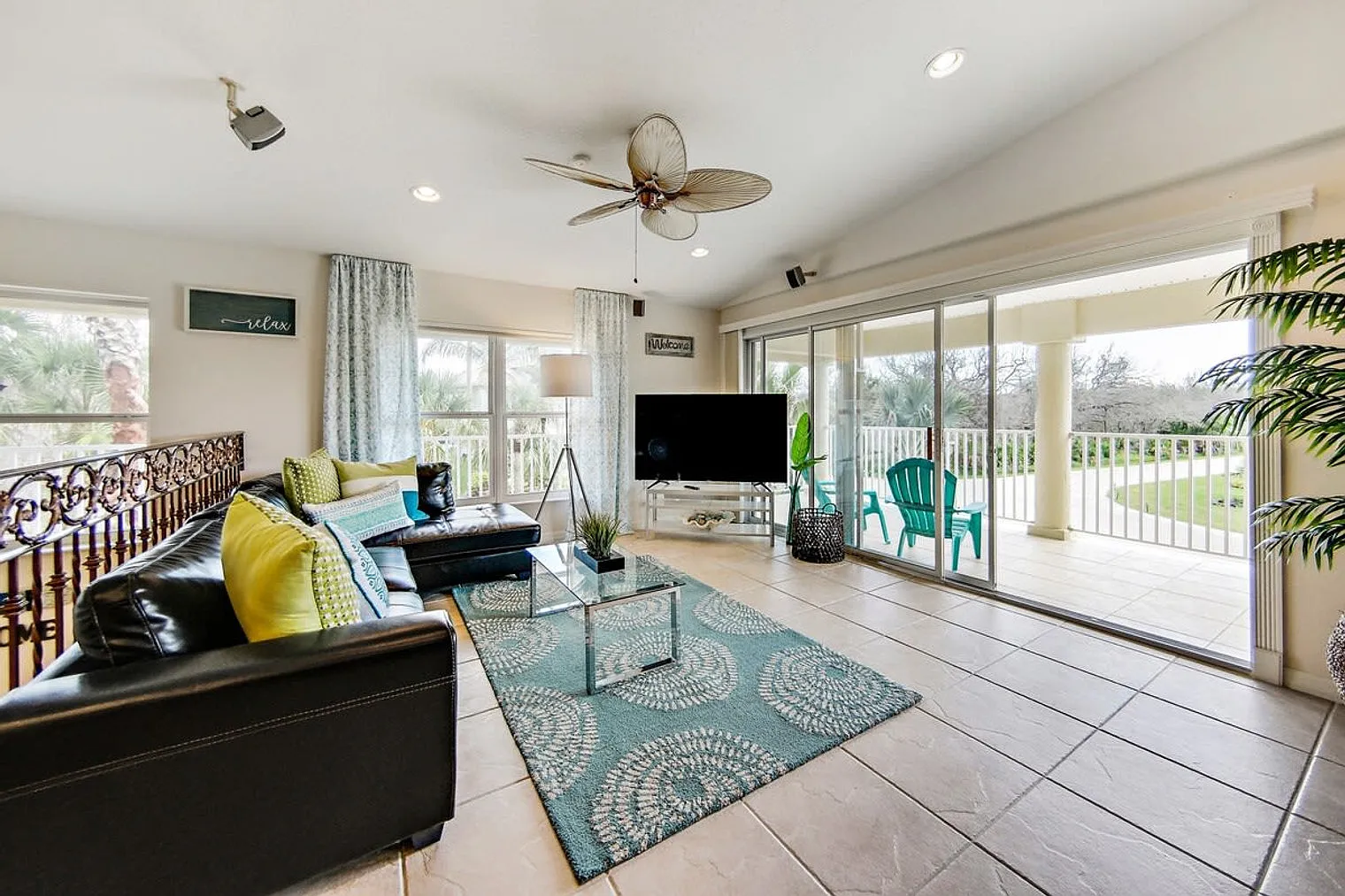 3 bed, 3.0 bath, 2992 sqft, $11,892 — Photo 2